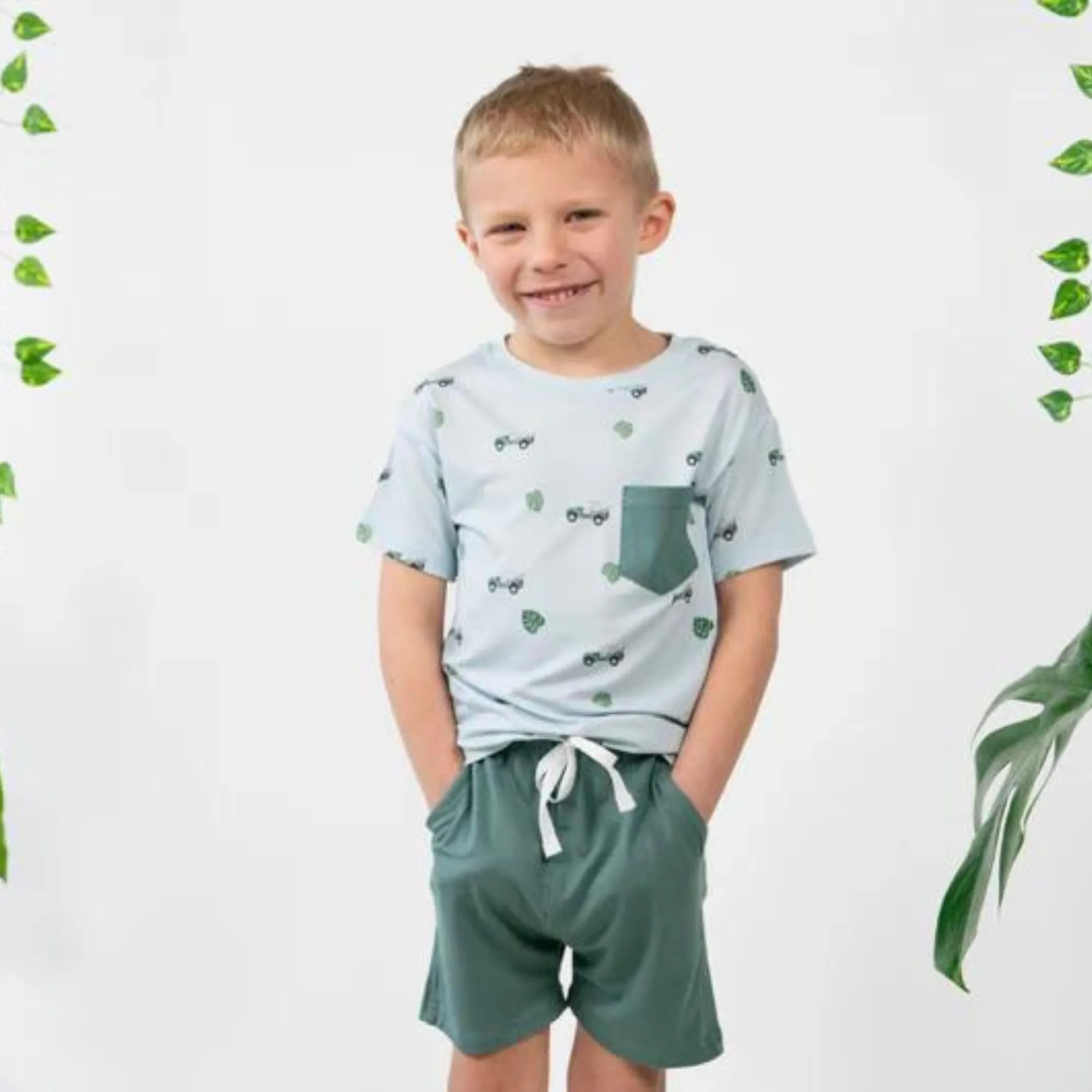 BELAN J Everyday Shorts - Leafy Green