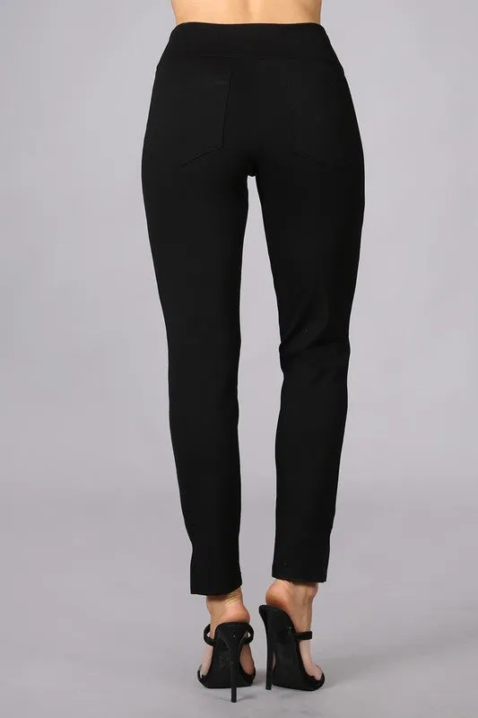 Chatoyant Cropped/capri pants with side slit opening detail & back pockets- Black